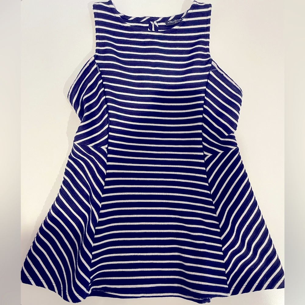 A Pea In The Pod nursing sleeveless top